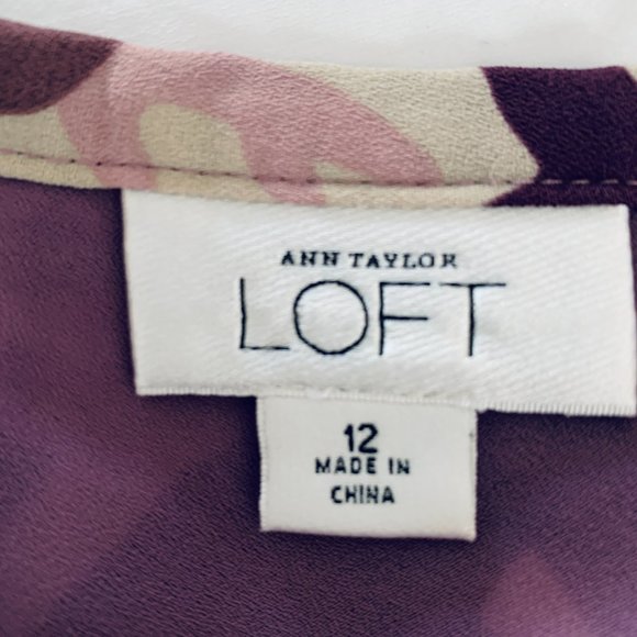 Sassy Skirt w Abstract Flowers - Picture 6 of 7